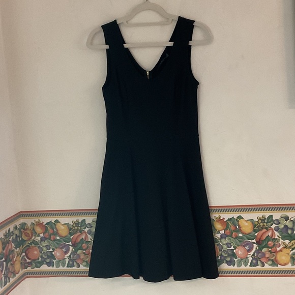 Cynthia Rowley Dresses & Skirts - Cynthia Rowley Sleeveless Mini Dress, Size 4, Black